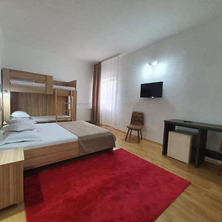 Hotel Mures Topliţa Exterior foto