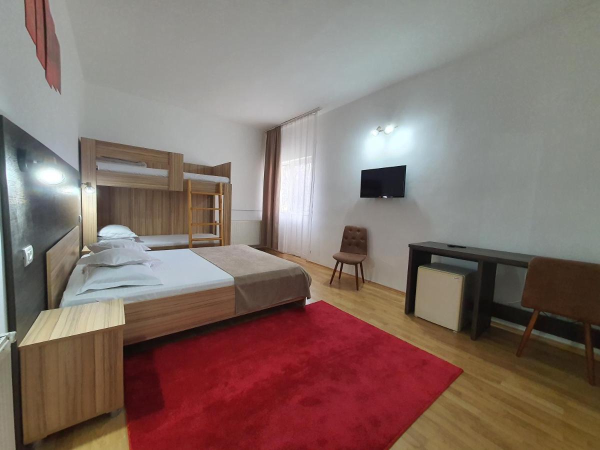 Hotel Mures Topliţa Exterior foto